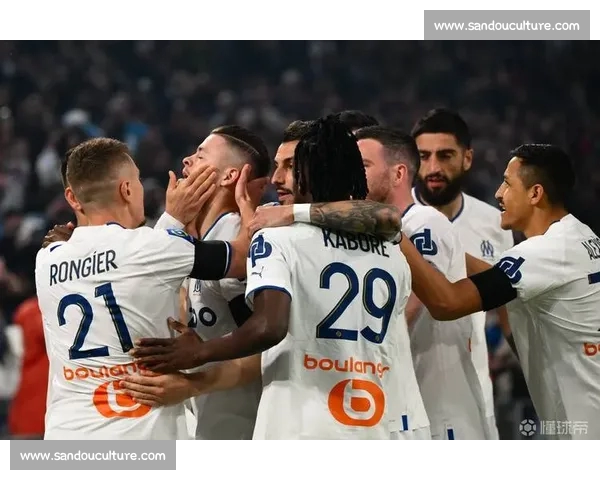 欧冠各大球队近期状态全面分析及晋级前景预测